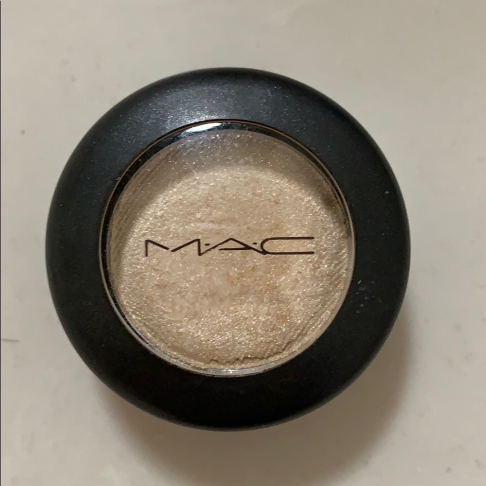 Mac Nylon eyeshadow